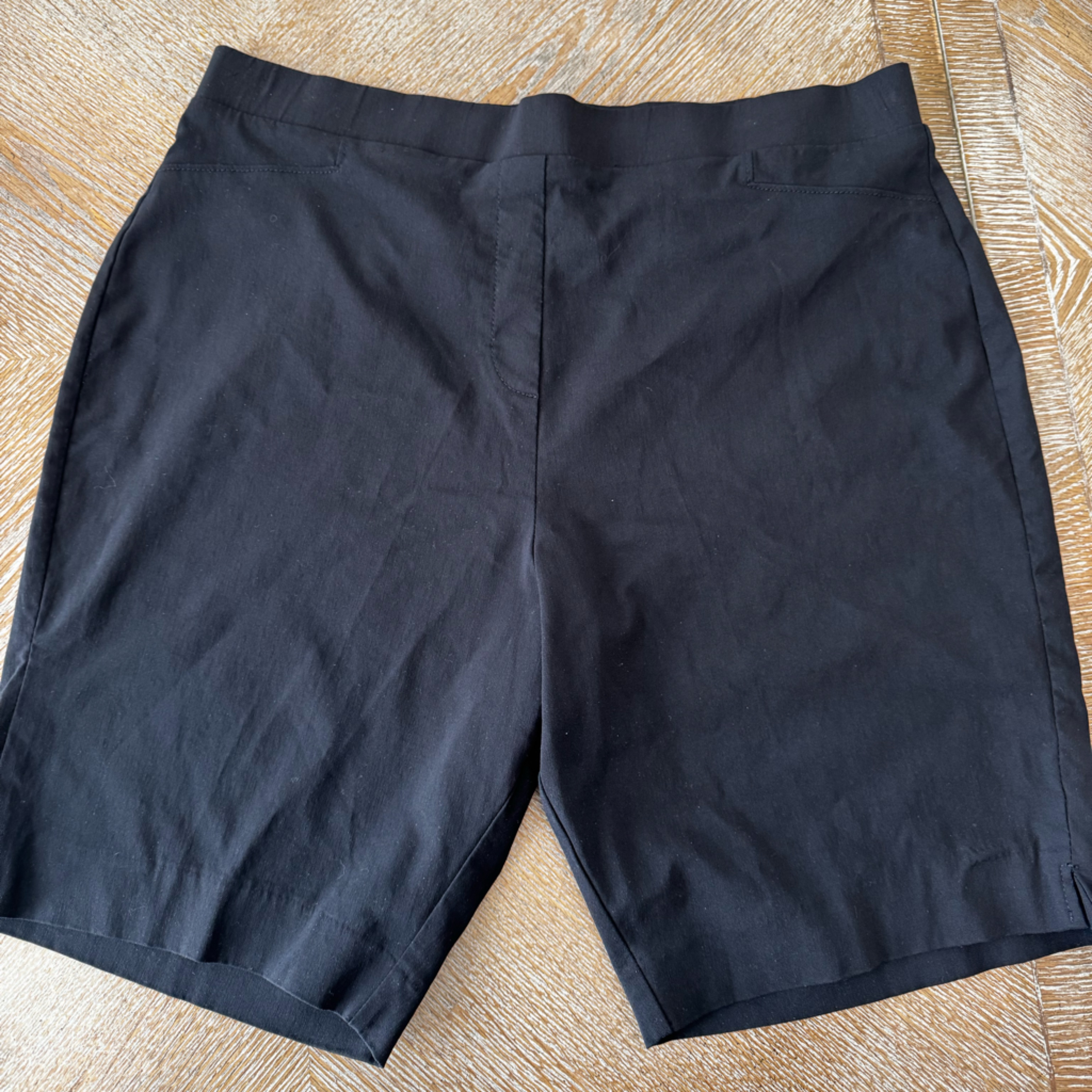 Calvin Klein Black Bermuda Short Xl Waist 34 Inseam 9 High Rise Logo